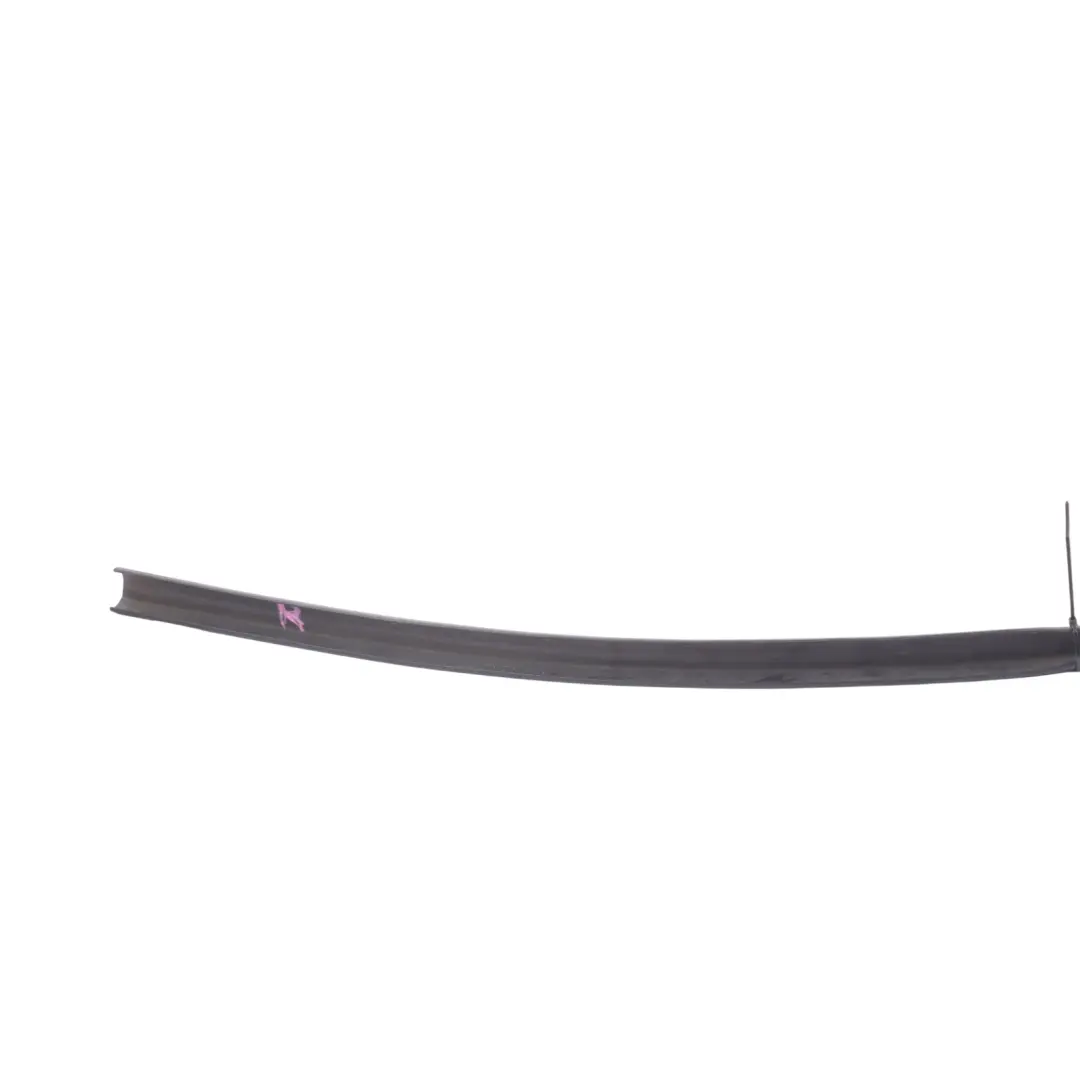 Joint Porte Avant Droit Inférieur Caoutchouc pour Audi A4 B7 Cabrio à propos du numéro de pièce 8H0837718B Audi A4 B7 Cabrio Joint Porte Avant Droit Inférieur Caoutchouc - SKU 8H0837718B - Numéro de pièce 8H0837718B