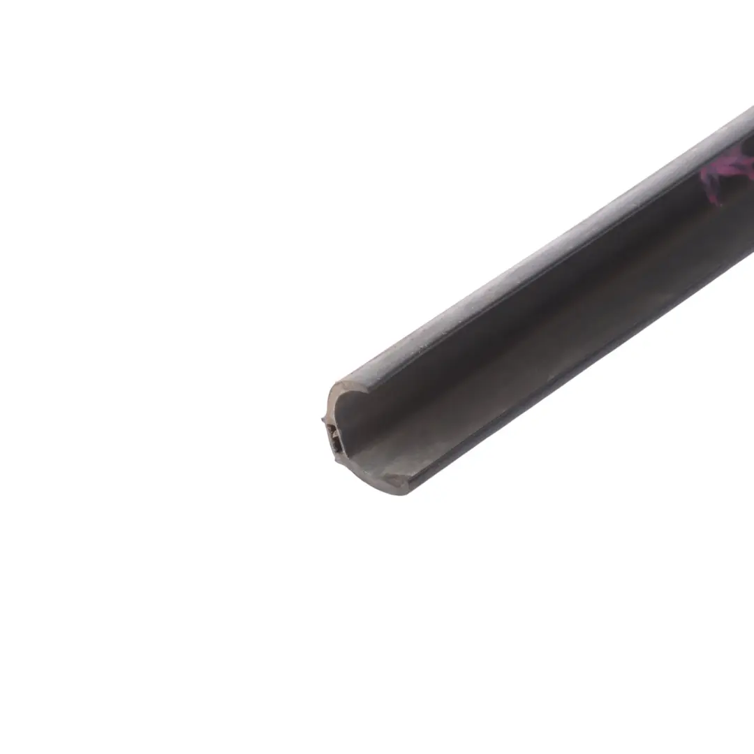 Junta Puerta Delantera Derecha Inferior Goma para Audi A4 B7 Cabrio con número de pieza 8H0837718B Audi A4 B7 Cabrio Junta Puerta Delantera Derecha Inferior Goma - SKU 8H0837718B - Número de pieza 8H0837718B
