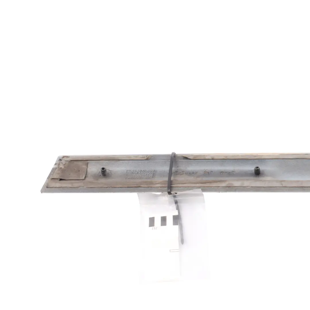 Audi A4 B7 Cabrio S-Line Door Trim Strip Rear Right O/S Light Silver - Y7W - SKU 8H0853984-LS - Part number 8H0853984