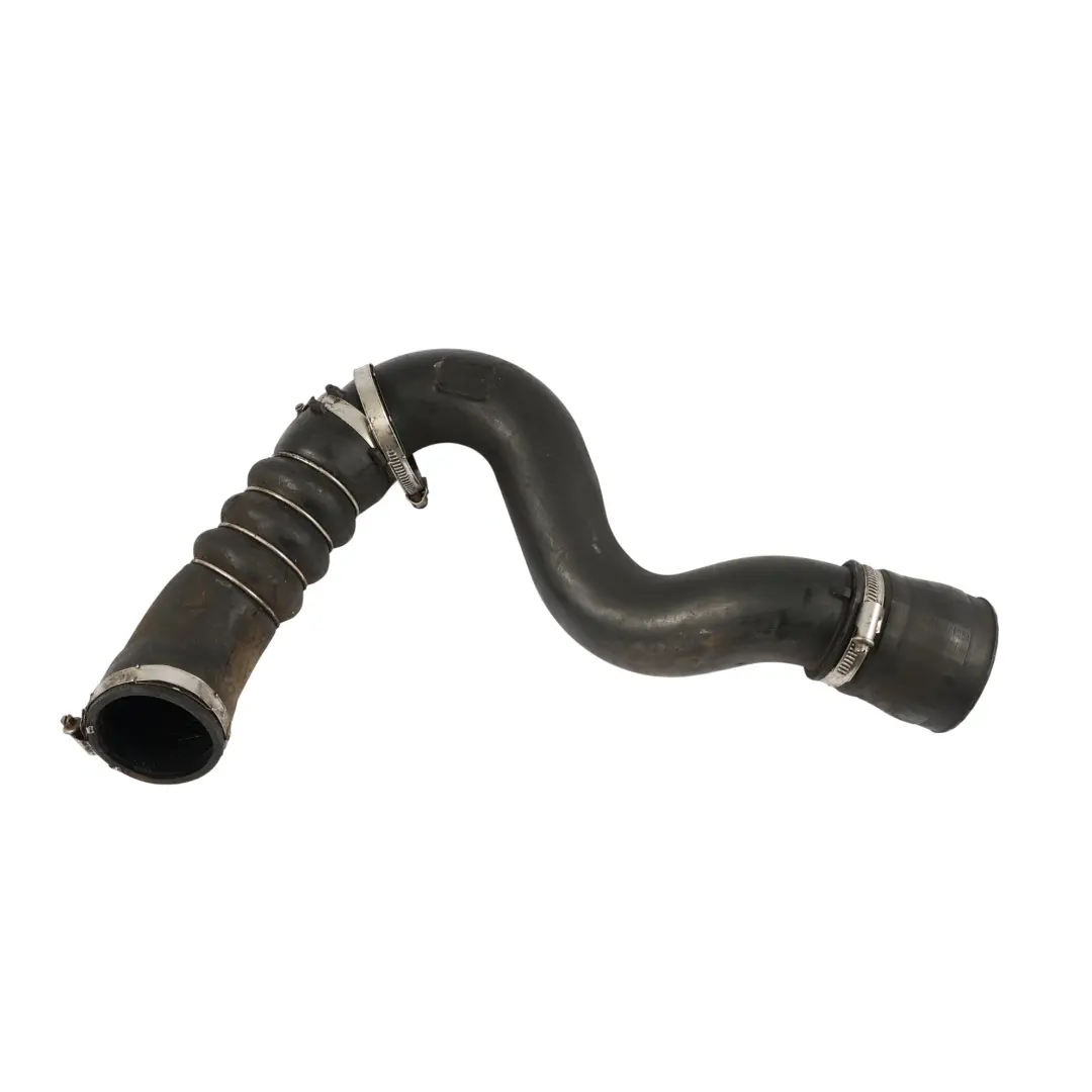 TTRS 8J 2.5 TFSI CEPA Tubo Intercooler Carico Aria 8J0145746 per Audi con numero di parte 8J0145832E Audi TTRS 8J 2.5 TFSI CEPA Tubo Intercooler Carico Aria 8J0145746 - SKU 8J0145832E - Numero di parte 8J0145832E