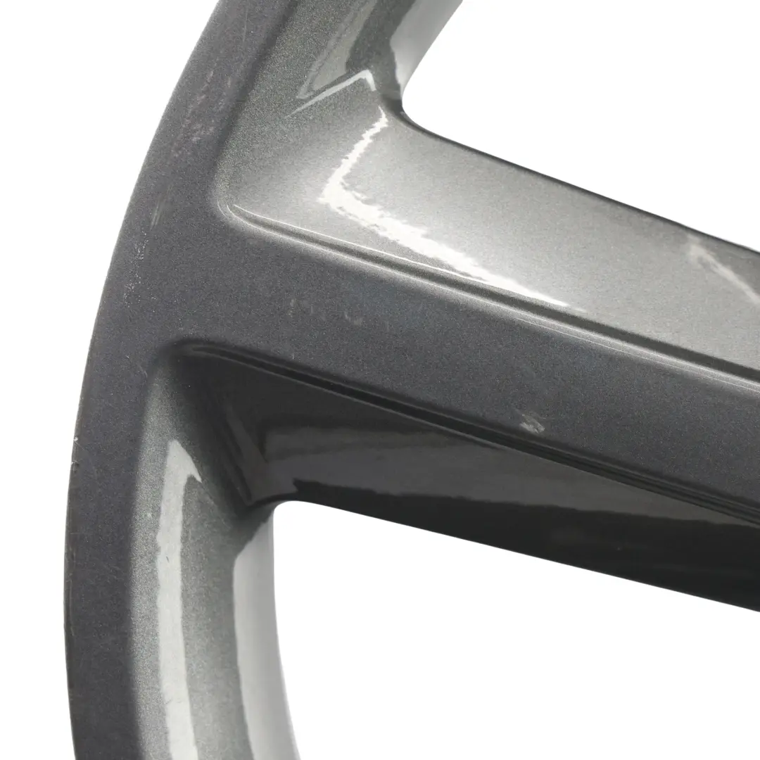 Mk2 8J Felga Aluminiowa 18" 9J ET:52 Star Spoke do Audi TT o numerze 8J0601025M Audi TT Mk2 8J Felga Aluminiowa 18" 9J ET:52 Star Spoke - SKU 8J0601025M-2 - Numer Części 8J0601025M