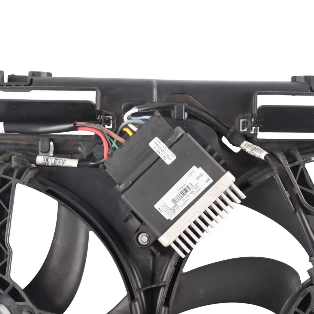Audi A4 B8 Q5 8R Cache Ventilateur Radiateur Moteur Panneau Liquide - SKU 8K0121003P - Numéro de pièce 8K0121003P
