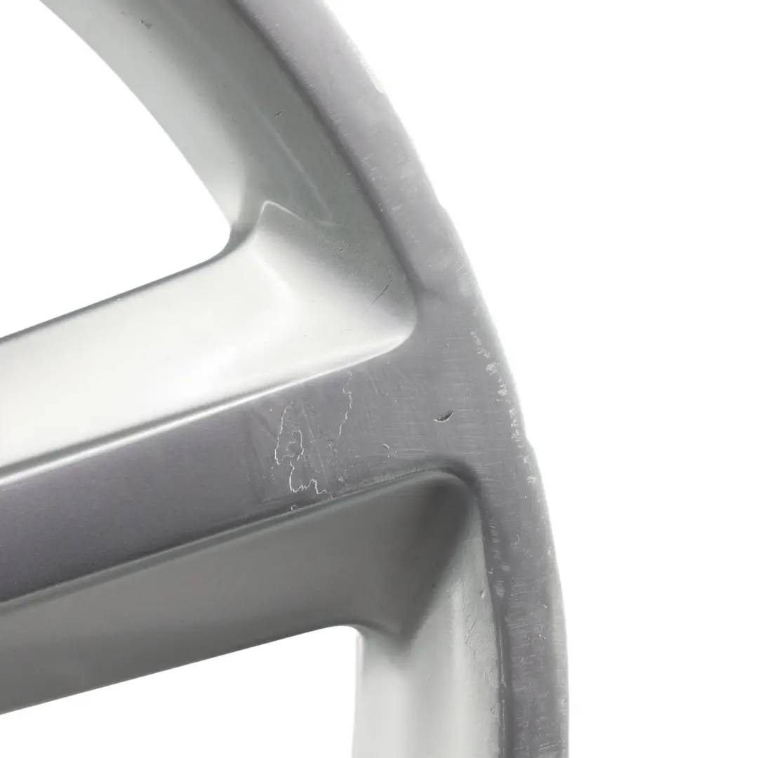 8K Llanta Aleación Plateada 18" ET:47 8J Radios Estrella para Audi A4 B8 con número de pieza 8K0601025Q Audi A4 B8 8K Llanta Aleación Plateada 18" ET:47 8J Radios Estrella - SKU 8K0601025Q-1 - Número de pieza 8K0601025Q