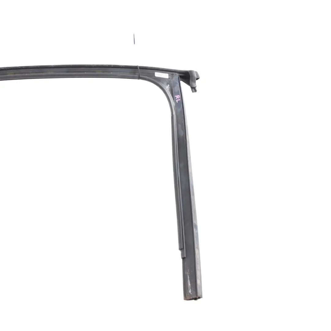 Audi A4 B8 Uszczelka Szyby Gumowa Drzwi Lewy Tył - SKU 8K5839439G - Numer Części 8K5839439G