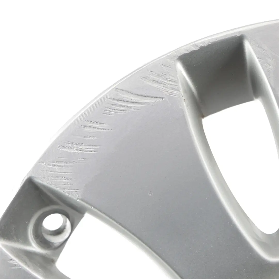 Cerchio In Lega 16" 6,5J ET:50 A 9 Razze per Audi A3 8P Silver con numero di parte 8P0601025AA Audi A3 8P Silver Cerchio In Lega 16" 6,5J ET:50 A 9 Razze - SKU 8P0601025AA-2 - Numero di parte 8P0601025AA