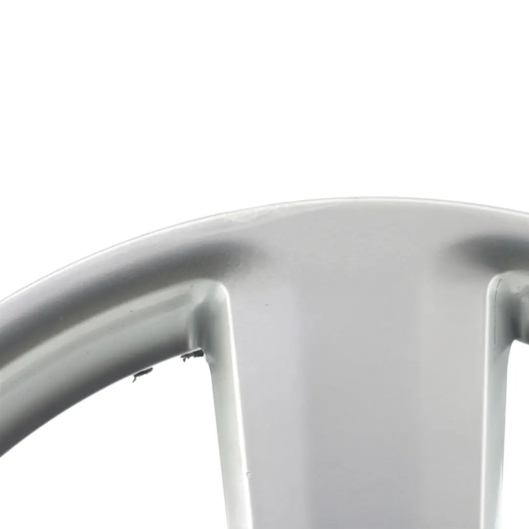 Silberne Leichtmetall felge 18" ET:54 7,5J für Audi A3 8P mit Teilenummer 8P0601025S Audi A3 8P Silberne Leichtmetall felge 18" ET:54 7,5J - SKU 8P0601025S-1 - Teilenummer 8P0601025S