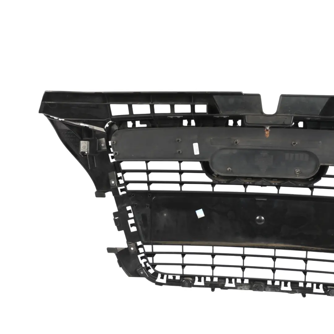 Audi A3 8P Grille centrale supérieure Panneau garniture radiateur - SKU 8P0853651M - Numéro de pièce 8P0853651M