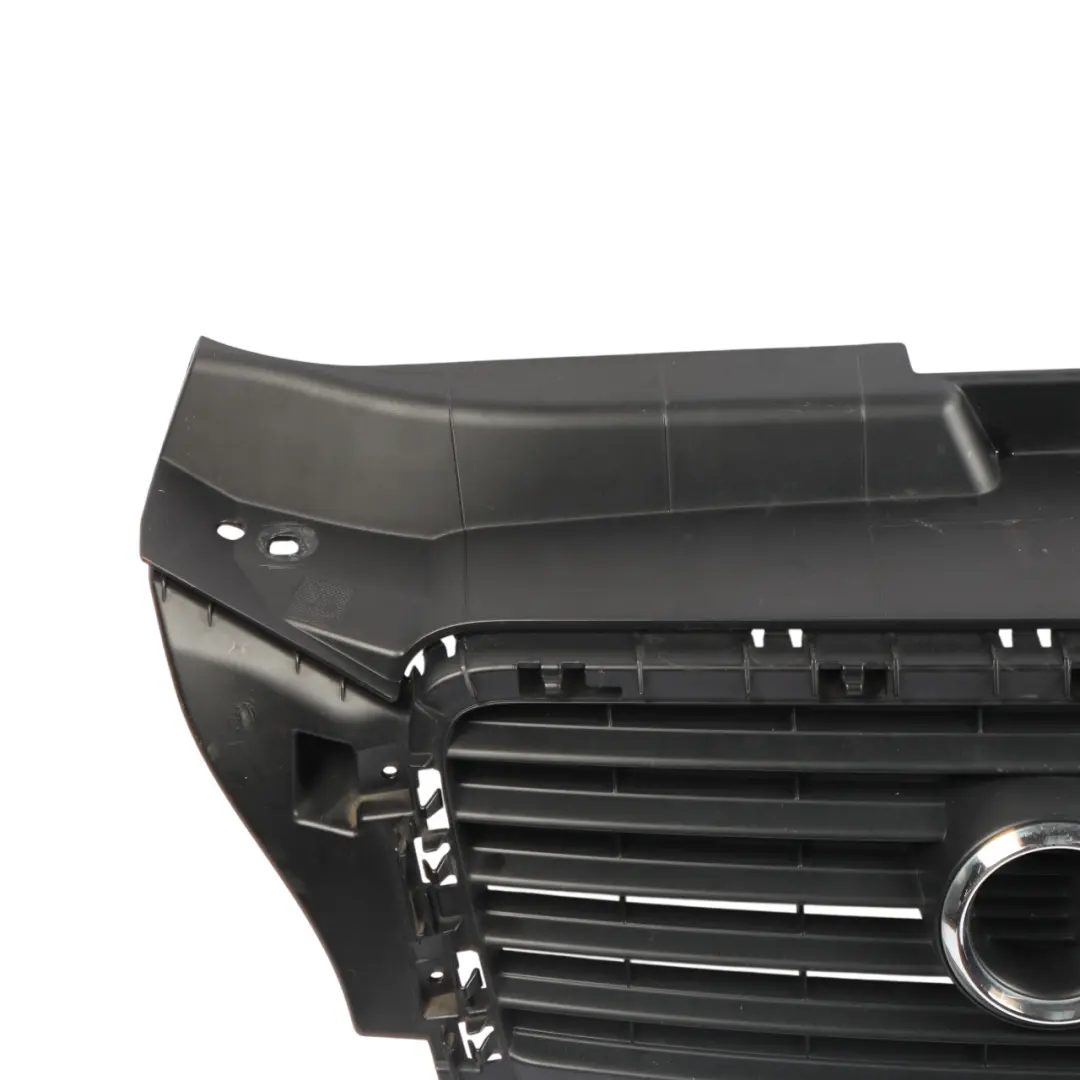 Rejilla Central Superior Delantera Cubre Radiador Panel para Audi A3 8P con número de pieza 8P0853651M Audi A3 8P Rejilla Central Superior Delantera Cubre Radiador Panel - SKU 8P0853651M - Número de pieza 8P0853651M