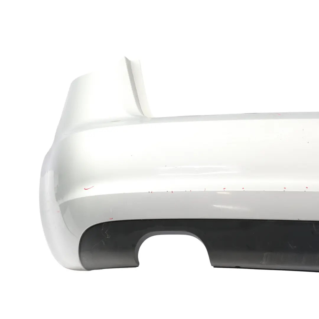 Sportback Tylny Zderzak Ice Silver Srebrny Metalik - X7W do Audi A3 8P o numerze 8P4807303G Audi A3 8P Sportback Tylny Zderzak Ice Silver Srebrny Metalik - X7W - SKU 8P4807303G-ICS - Numer Części 8P4807303G