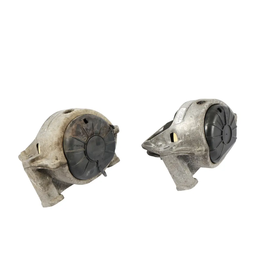 Soporte Del Motor Juego De Soportes X2 Izquierda Derecha para Audi A5 8T con número de pieza 8R0198381C Audi A5 8T Soporte Del Motor Juego De Soportes X2 Izquierda Derecha - SKU 8R0198381C - Número de pieza 8R0198381C