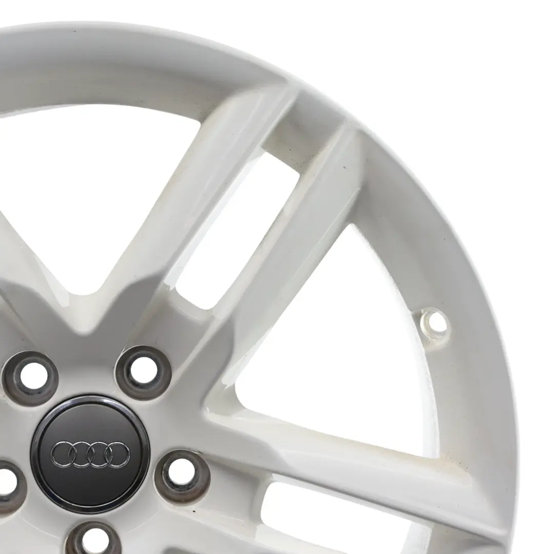 Llanta de aleación ligera plateada Audi A5 8T 18" 8,5J ET:29 para con número de pieza 8T0601025CC Llanta de aleación ligera plateada Audi A5 8T 18" 8,5J ET:29 - SKU 8T0601025CC-1 - Número de pieza 8T0601025CC