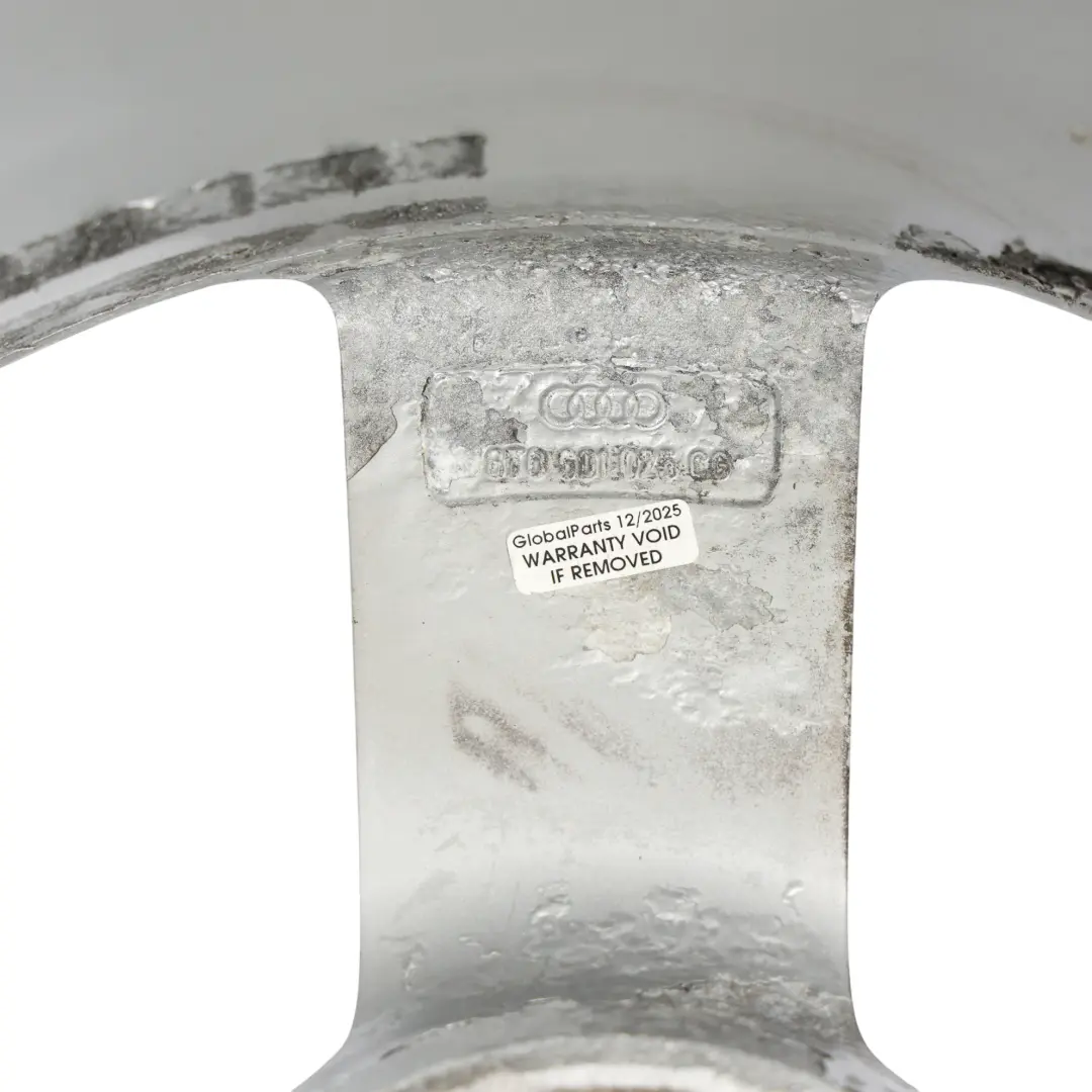 Jante En Alliage Argentée 18" 8,5J ET:29 À Rayons Étoile pour Audi A5 8T à propos du numéro de pièce 8T0601025CG Audi A5 8T Jante En Alliage Argentée 18" 8,5J ET:29 À Rayons Étoile - SKU 8T0601025CG-1 - Numéro de pièce 8T0601025CG