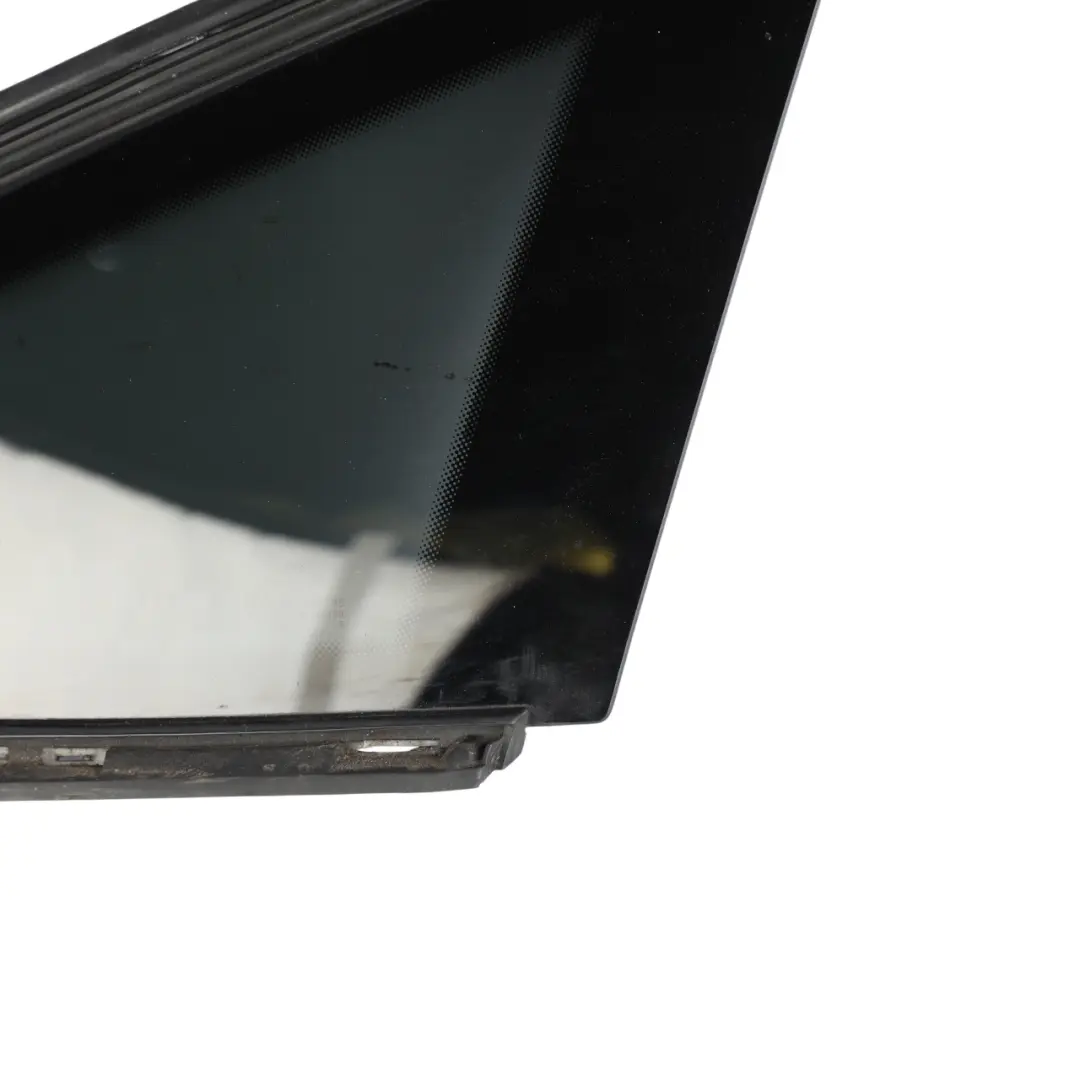 Sportback Luna Trasera Cristal Fijo Derecha Tintado para Audi A5 8T con número de pieza 8T8845300K Audi A5 8T Sportback Luna Trasera Cristal Fijo Derecha Tintado - SKU 8T8845300K - Número de pieza 8T8845300K