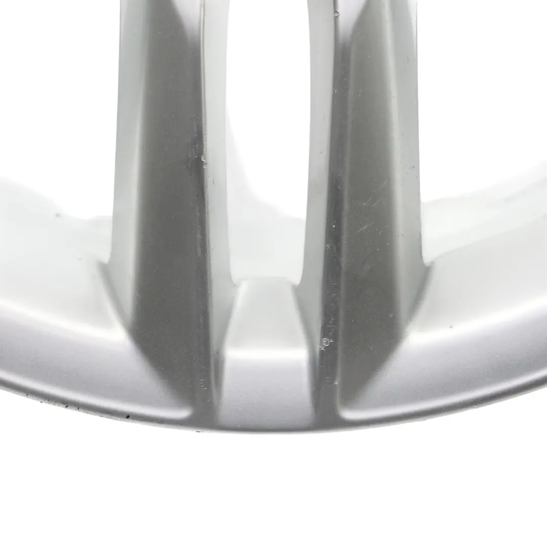 Srebrna Felga Aluminiowa 18" 7J ET:43 do Audi Q3 8U o numerze 8U0601025AA Audi Q3 8U Srebrna Felga Aluminiowa 18" 7J ET:43 - SKU 8U0601025AA-1 - Numer Części 8U0601025AA