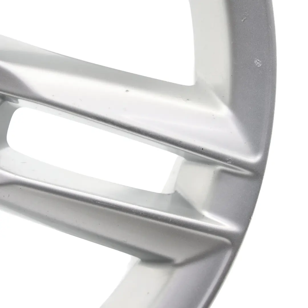 Jante argentée en alliage 18" 7J ET:43 Double Star Spoke pour Audi Q3 8U à propos du numéro de pièce 8U0601025AA Audi Q3 8U Jante argentée en alliage 18" 7J ET:43 Double Star Spoke - SKU 8U0601025AA-1 - Numéro de pièce 8U0601025AA