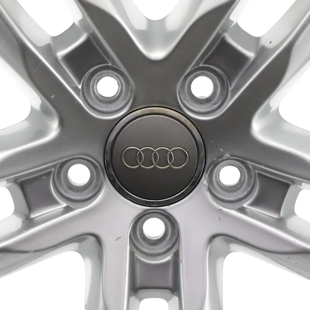 Audi Q3 8U Jante argentée en alliage 18" 7J ET:43 Double Star Spoke - SKU 8U0601025AA-2 - Numéro de pièce 8U0601025AA