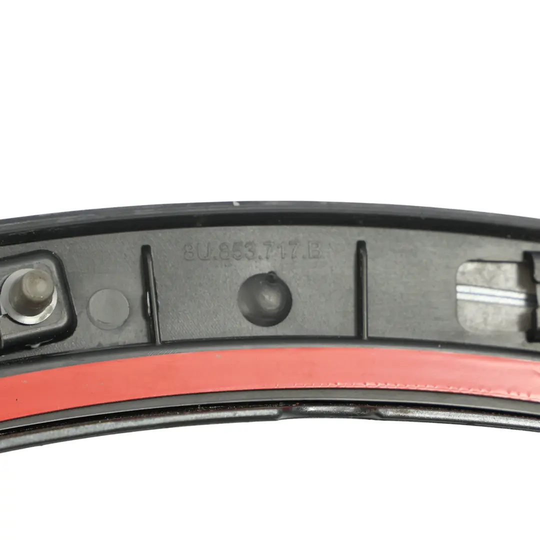 Garniture D'Aile Avant Gauche Gris Daytona - Z7S pour Audi Q3 8U à propos du numéro de pièce 8U0853717B Audi Q3 8U Garniture D'Aile Avant Gauche Gris Daytona - Z7S - SKU 8U0853717B - Numéro de pièce 8U0853717B