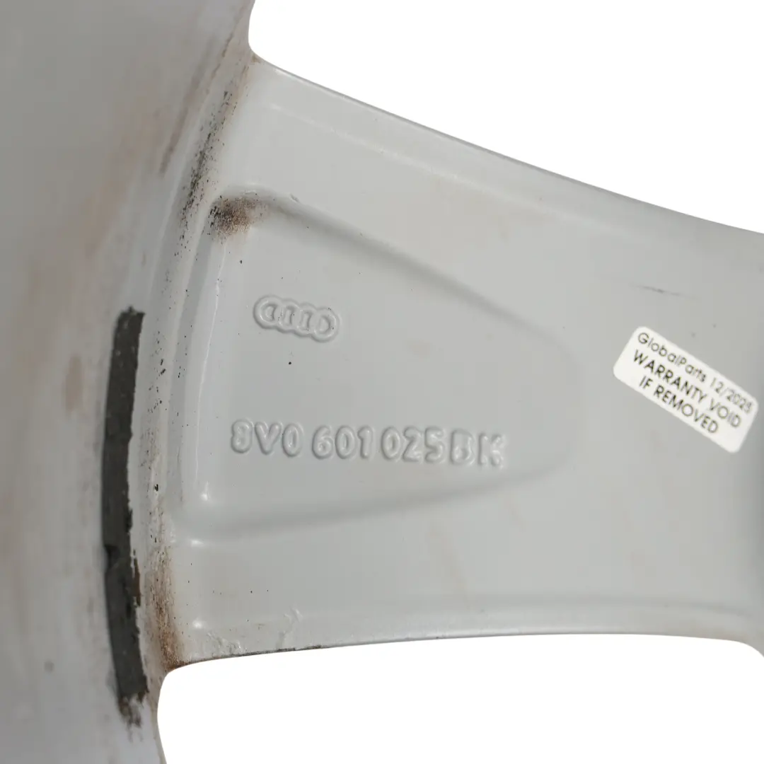 Alloy Rim 17" ET:51 7,5J Star Spoke to Audi A3 8V Silver Wheel with Part number 8V0601025BK Audi A3 8V Silver Wheel Alloy Rim 17" ET:51 7,5J Star Spoke - SKU 8V0601025BK-3 - Part number 8V0601025BK