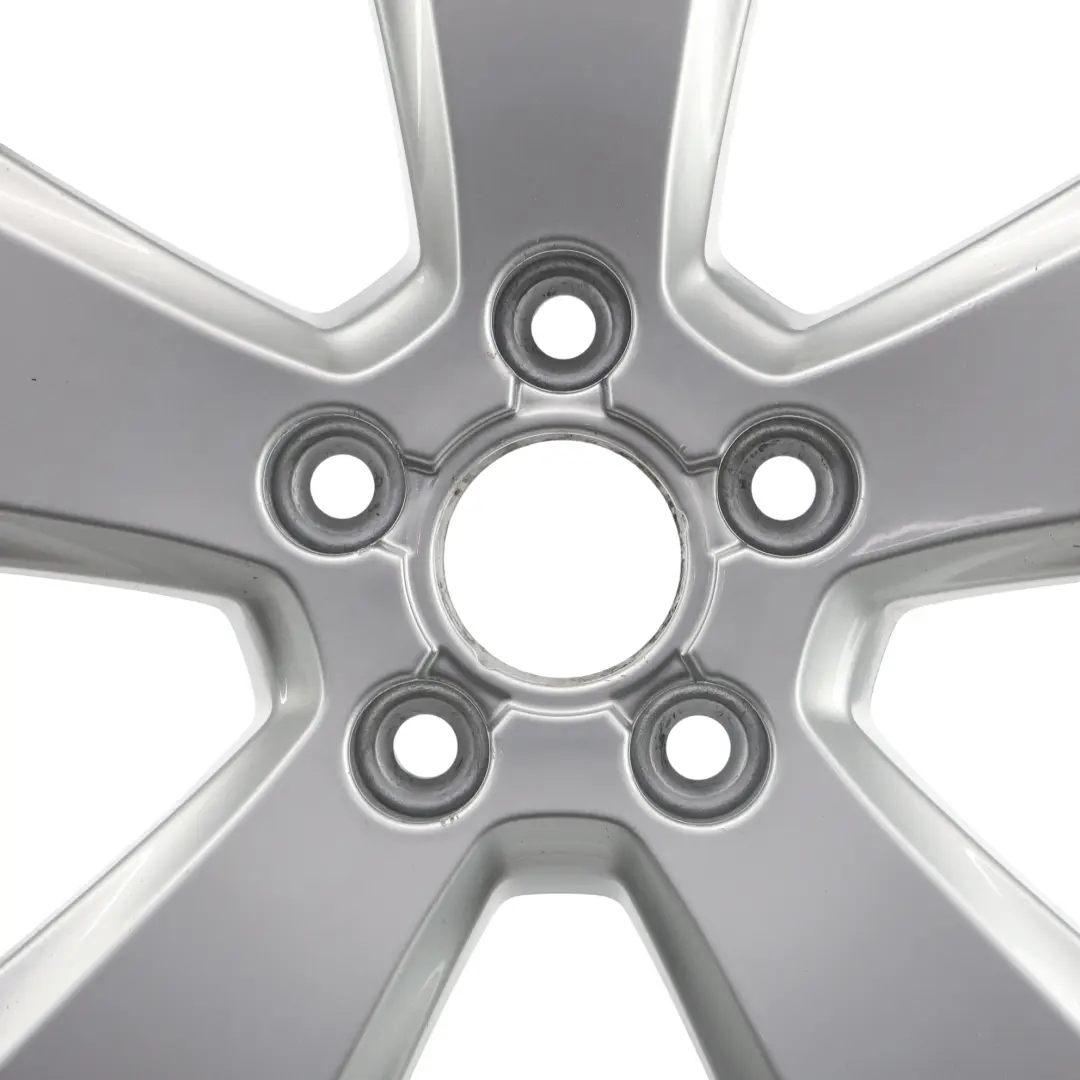 Alloy Rim 17" ET:51 7,5J Star Spoke to Audi A3 8V Silver Wheel with Part number 8V0601025BK Audi A3 8V Silver Wheel Alloy Rim 17" ET:51 7,5J Star Spoke - SKU 8V0601025BK-3 - Part number 8V0601025BK