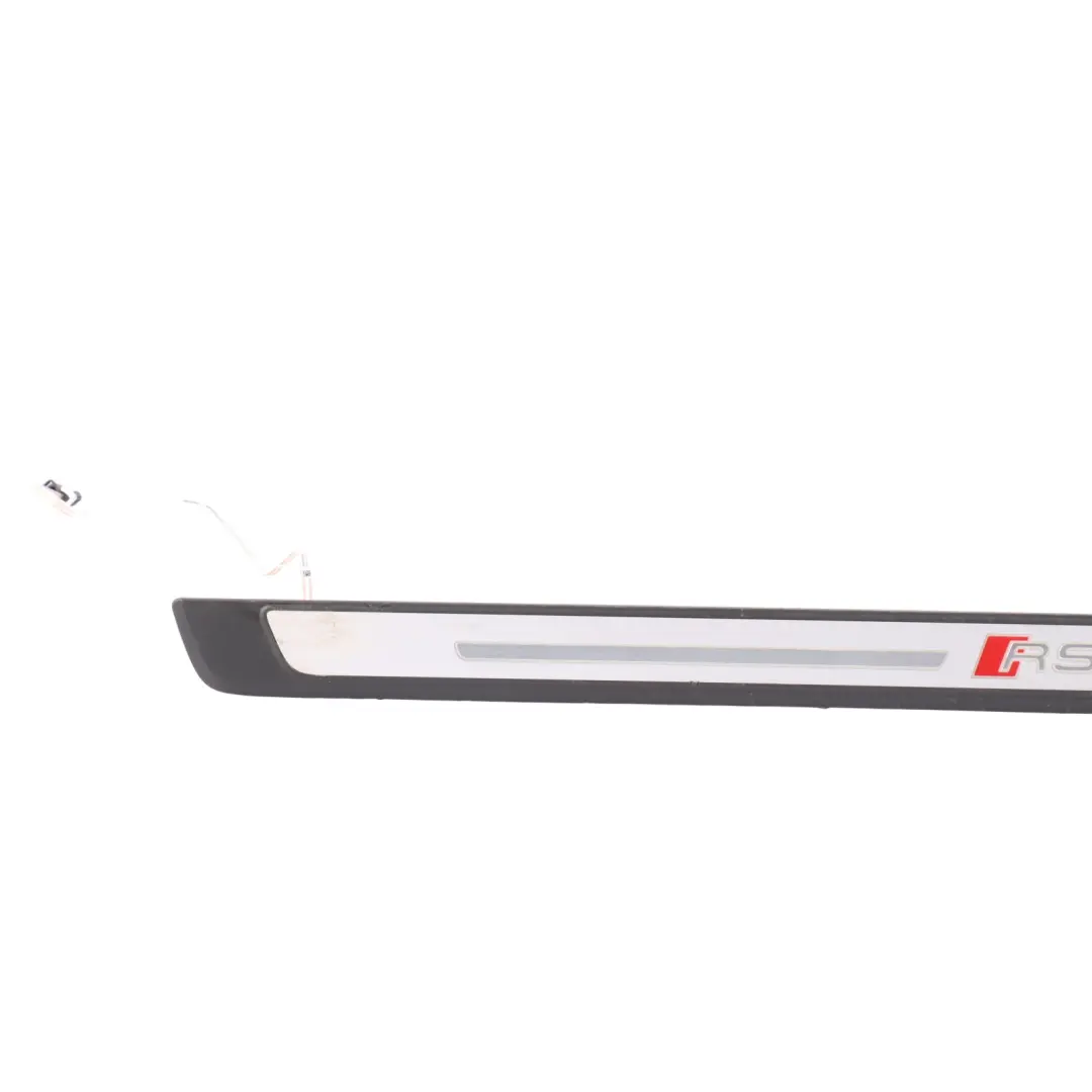 Protector Umbral Puerta Delantero Izquierdo para Audi RS5 F5 Coupe con número de pieza 8W6947417B Audi RS5 F5 Coupe Protector Umbral Puerta Delantero Izquierdo - SKU 8W6947417B - Número de pieza 8W6947417B