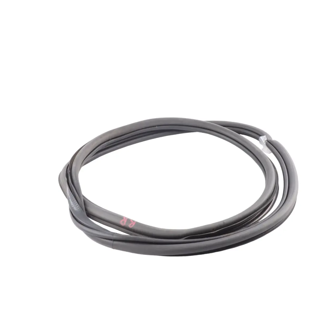 Junta Goma Puerta Trasera Derecha para Audi A1 8X con número de pieza 8X4833722C Audi A1 8X Junta Goma Puerta Trasera Derecha - SKU 8X4833722C - Número de pieza 8X4833722C