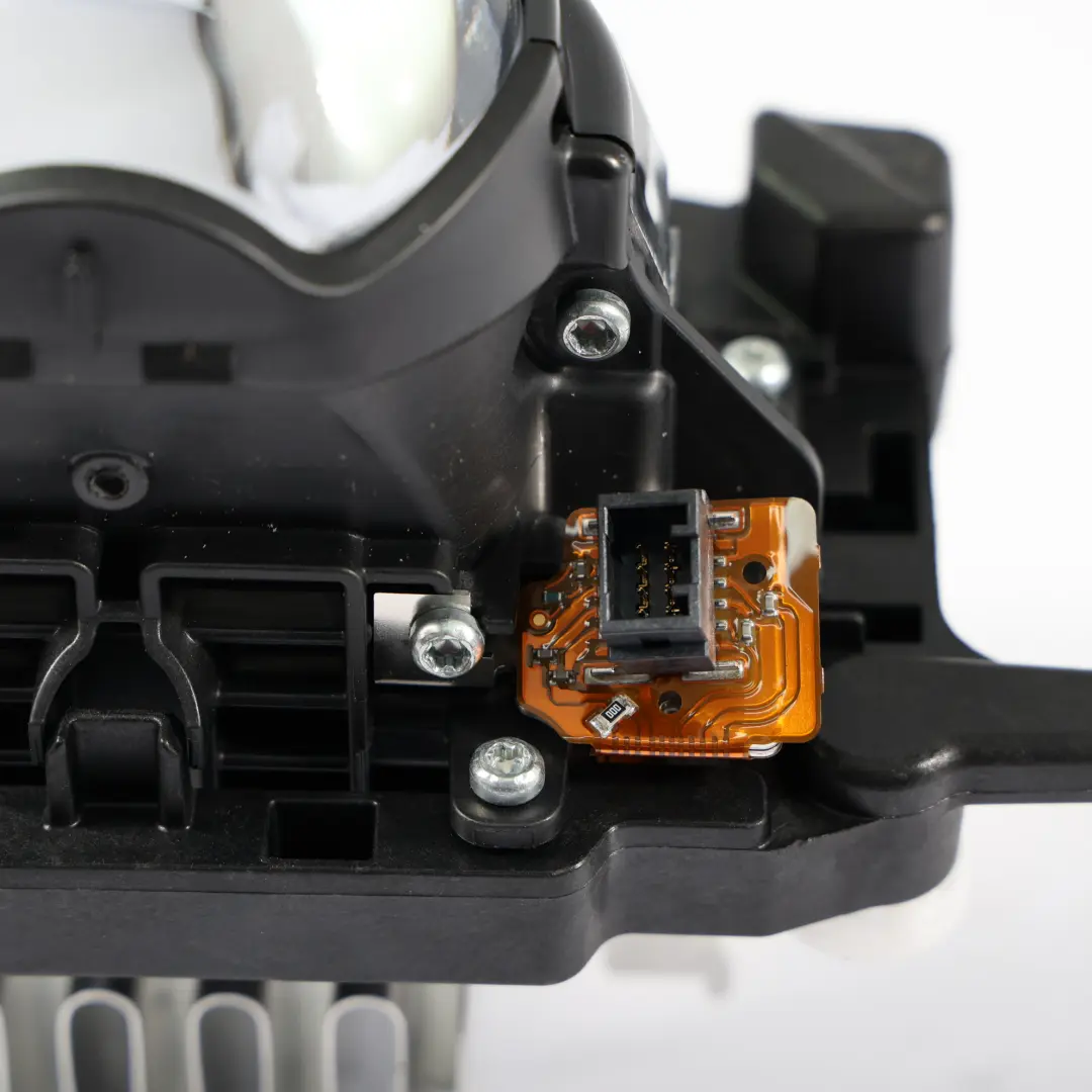 BMW X1 F48 Lentille De Phare Gauche Réflecteur D'Éclairage - SKU 90118475 - Numéro de pièce 90118475