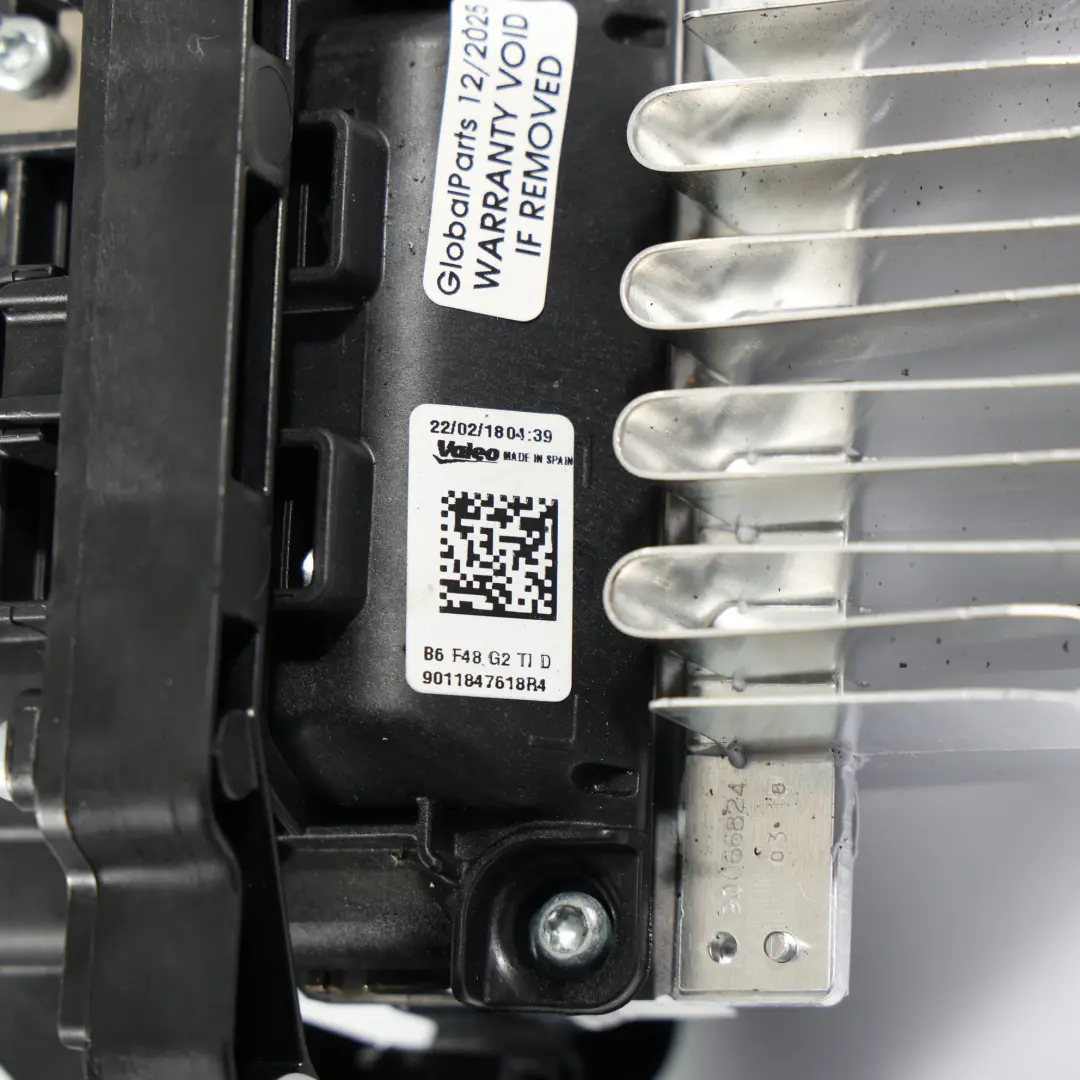 Lente Del Faro Derecho Unidad De Reflector De Iluminación para BMW X1 F48 con número de pieza 90118476 BMW X1 F48 Lente Del Faro Derecho Unidad De Reflector De Iluminación - SKU 90118476 - Número de pieza 90118476