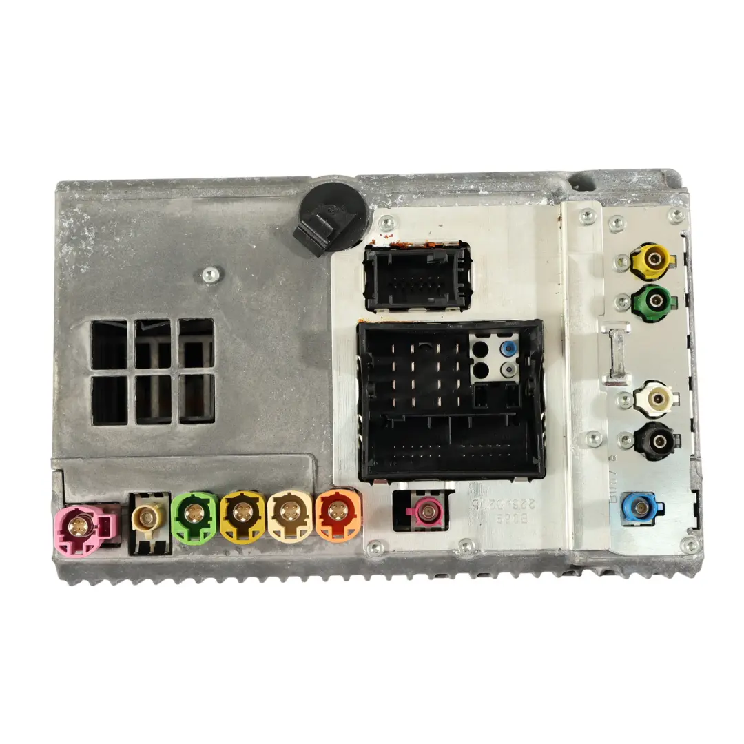 Nawigacja Czytnik Radio DAB High do BMW F10 F20 F22 F30 F32 o numerze 9311039 BMW F10 F20 F22 F30 F32 Nawigacja Czytnik Radio DAB High - SKU 9311039 - Numer Części 9311039