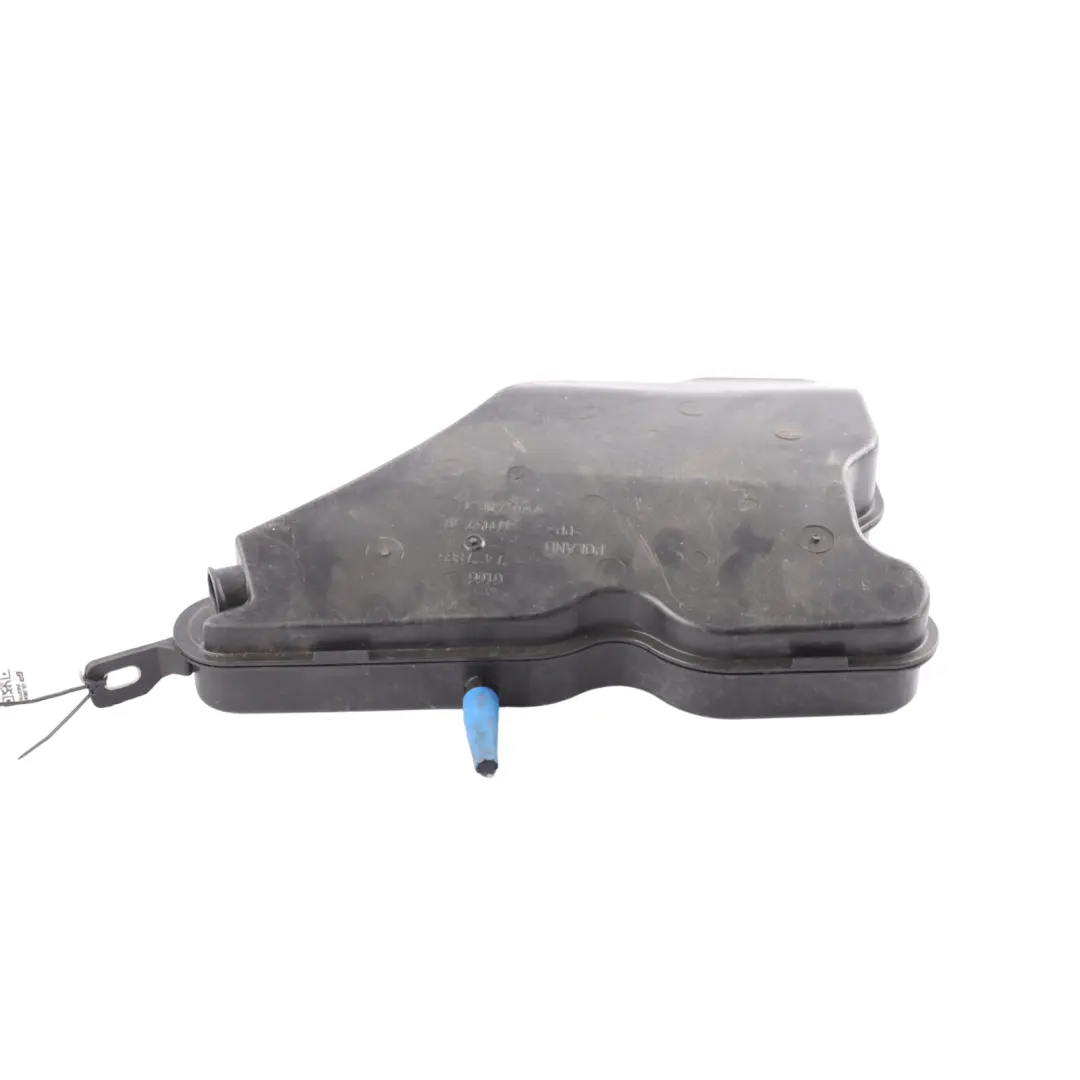 Windscreen Cleaning Container Bootle Washer Tank 7427885 to BMW G20 G21 G22 G26 with Part number 9478352 BMW G20 G21 G22 G26 Windscreen Cleaning Container Bootle Washer Tank 7427885 - SKU 9478352 - Part number 9478352