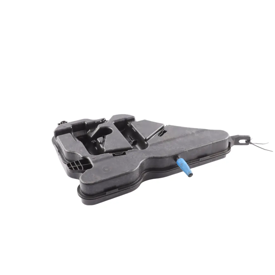 Windscreen Cleaning Container Bootle Washer Tank 7427885 to BMW G20 G21 G22 G26 with Part number 9478352 BMW G20 G21 G22 G26 Windscreen Cleaning Container Bootle Washer Tank 7427885 - SKU 9478352 - Part number 9478352