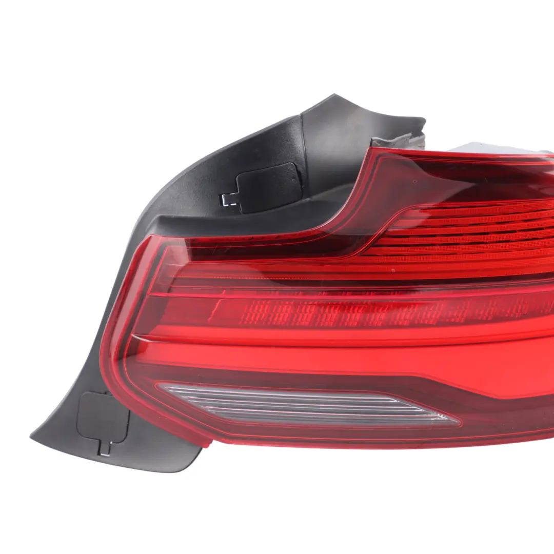 Tail Light Lamp LED Right O/S to BMW F22 F23 F87 Rear with Part number 9491592 BMW F22 F23 F87 Rear Tail Light Lamp LED Right O/S - SKU 9491592 - Part number 9491592