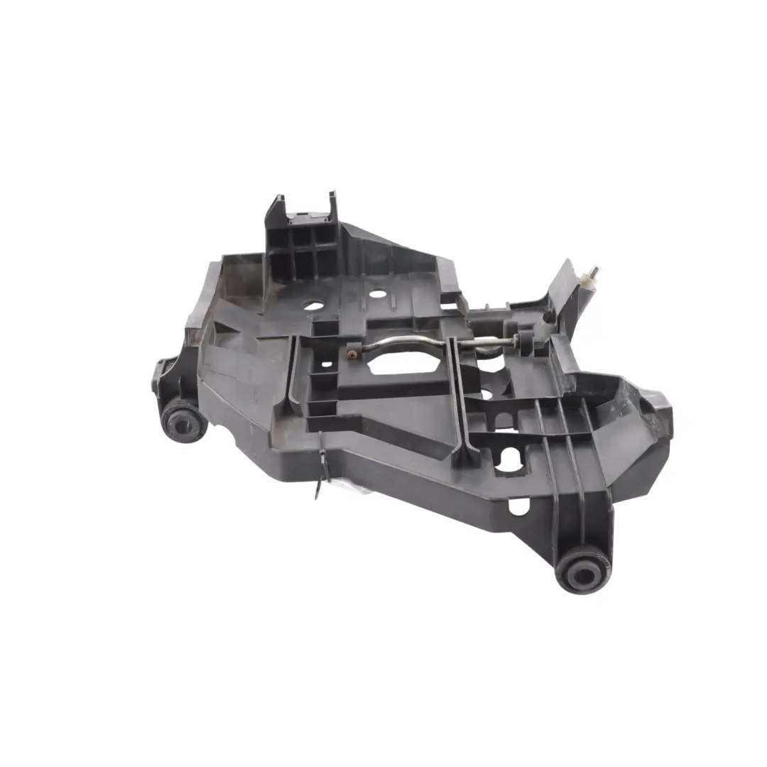 Front Headlight Mount Bracket Holder Right O/S to Porsche Cayenne 9PA with Part number 95563104202 Porsche Cayenne 9PA Front Headlight Mount Bracket Holder Right O/S - SKU 95563104202 - Part number 95563104202