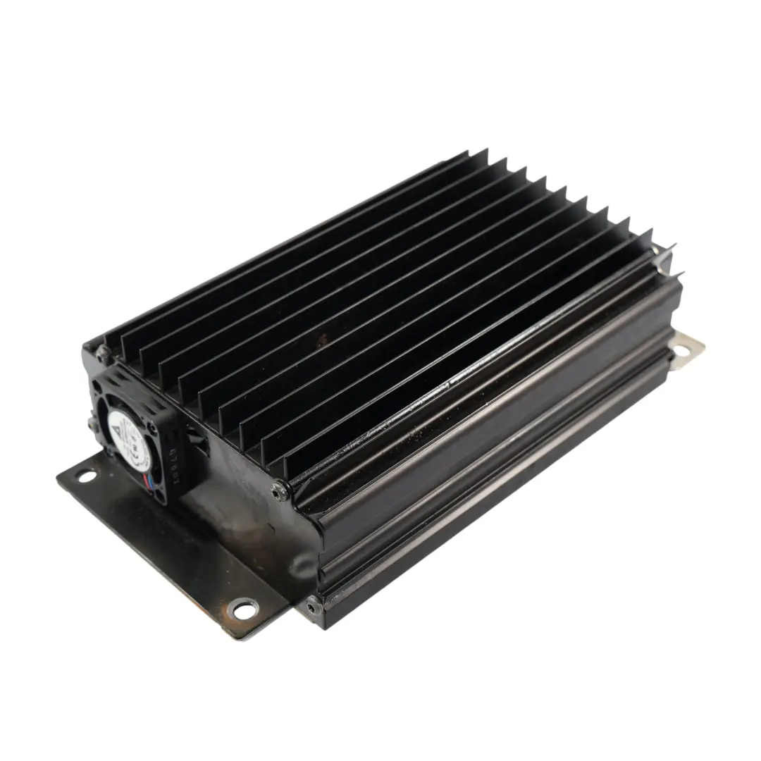 Amplificatore BOSE Audio Sound System Module per Porsche Cayenne 9PA con numero di parte 95564530107 Porsche Cayenne 9PA Amplificatore BOSE Audio Sound System Module - SKU 95564530107 - Numero di parte 95564530107