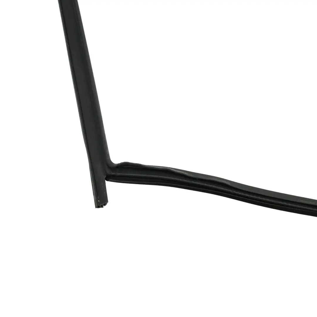 Porsche Macan 95B Joint D'Étanchéité Supérieur De Porte Avant Gauche - SKU 95B837431 - Numéro de pièce 95B837431