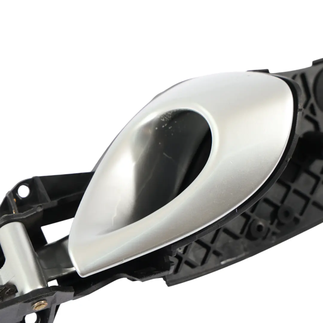 Maniglia Della Porta Sblocco Interno Destro per Porsche Boxster S 986 con numero di parte 98655537202 Porsche Boxster S 986 Maniglia Della Porta Sblocco Interno Destro - SKU 98655537202 - Numero di parte 98655537202