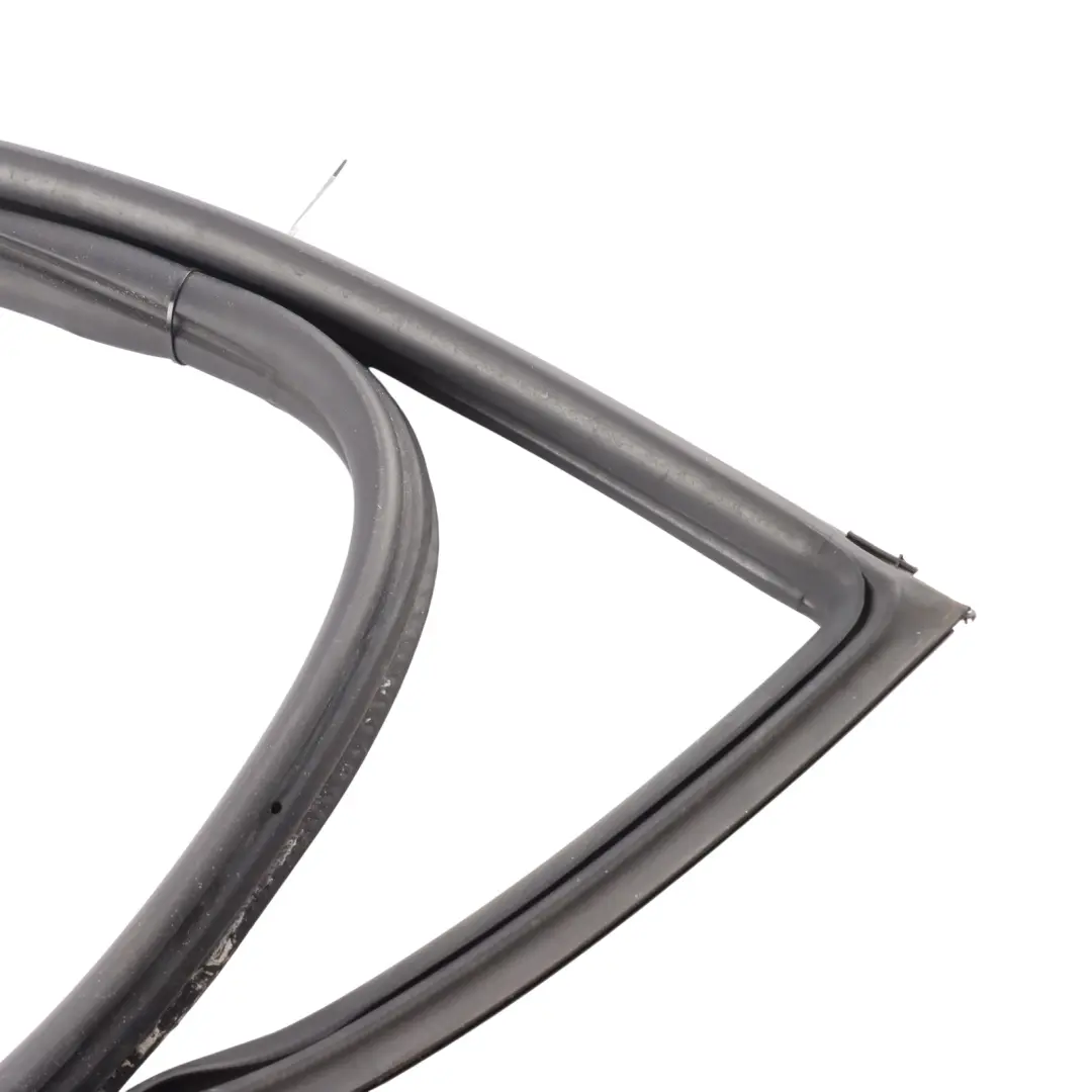 Front Door Seal Gasket Rubber Outer Left N/S 98753707504 to Porsche Cayman 987 with Part number 98753707501 Porsche Cayman 987 Front Door Seal Gasket Rubber Outer Left N/S 98753707504 - SKU 98753707501 - Part number 98753707501