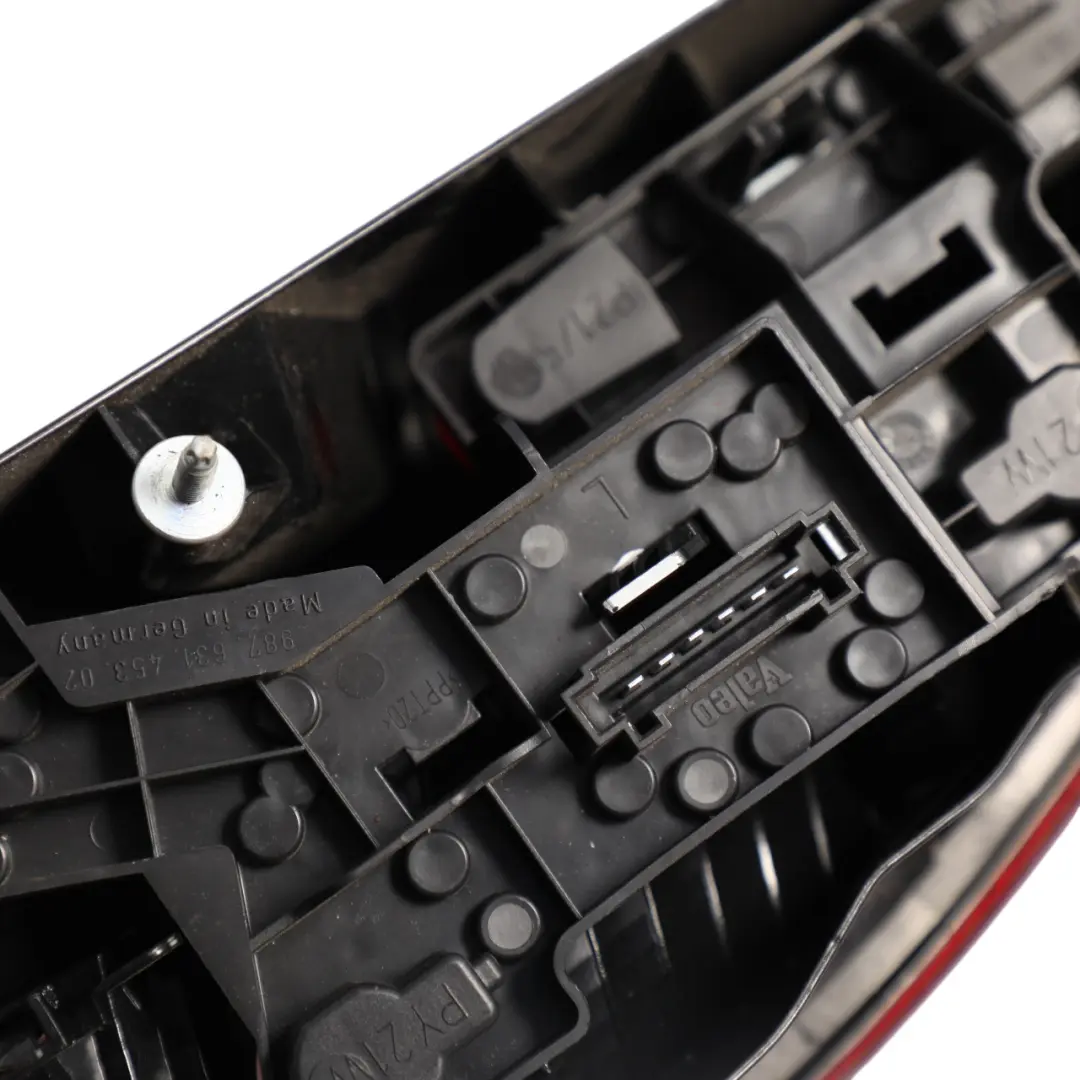 Porsche Cayman 987 Luz Trasera Pasajero Lado Izquierdo - SKU 98763142303 - Número de pieza 98763142303