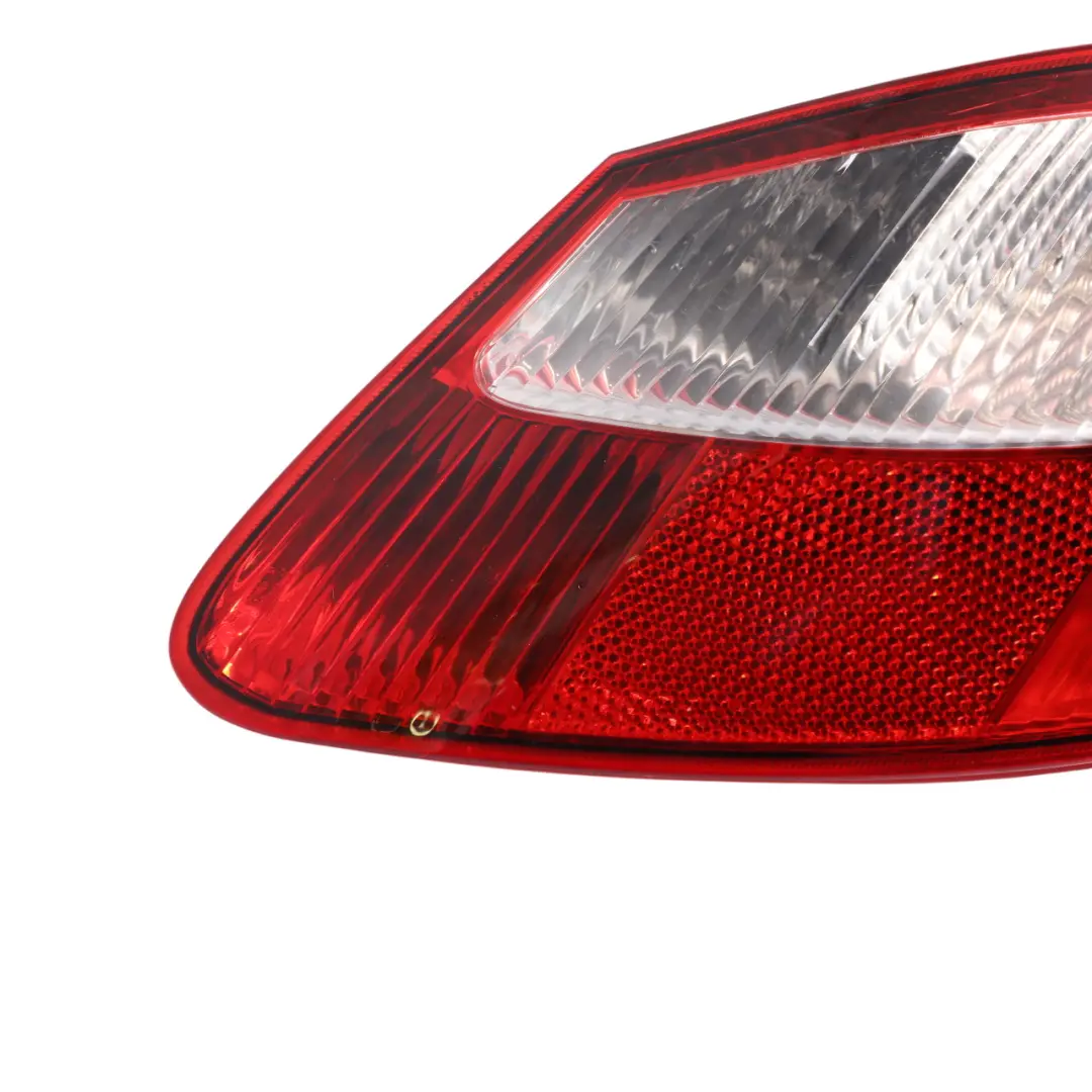 Fanale Posteriore Destro per Porsche Cayman 987 con numero di parte 98763142403 Porsche Cayman 987 Fanale Posteriore Destro - SKU 98763142403 - Numero di parte 98763142403