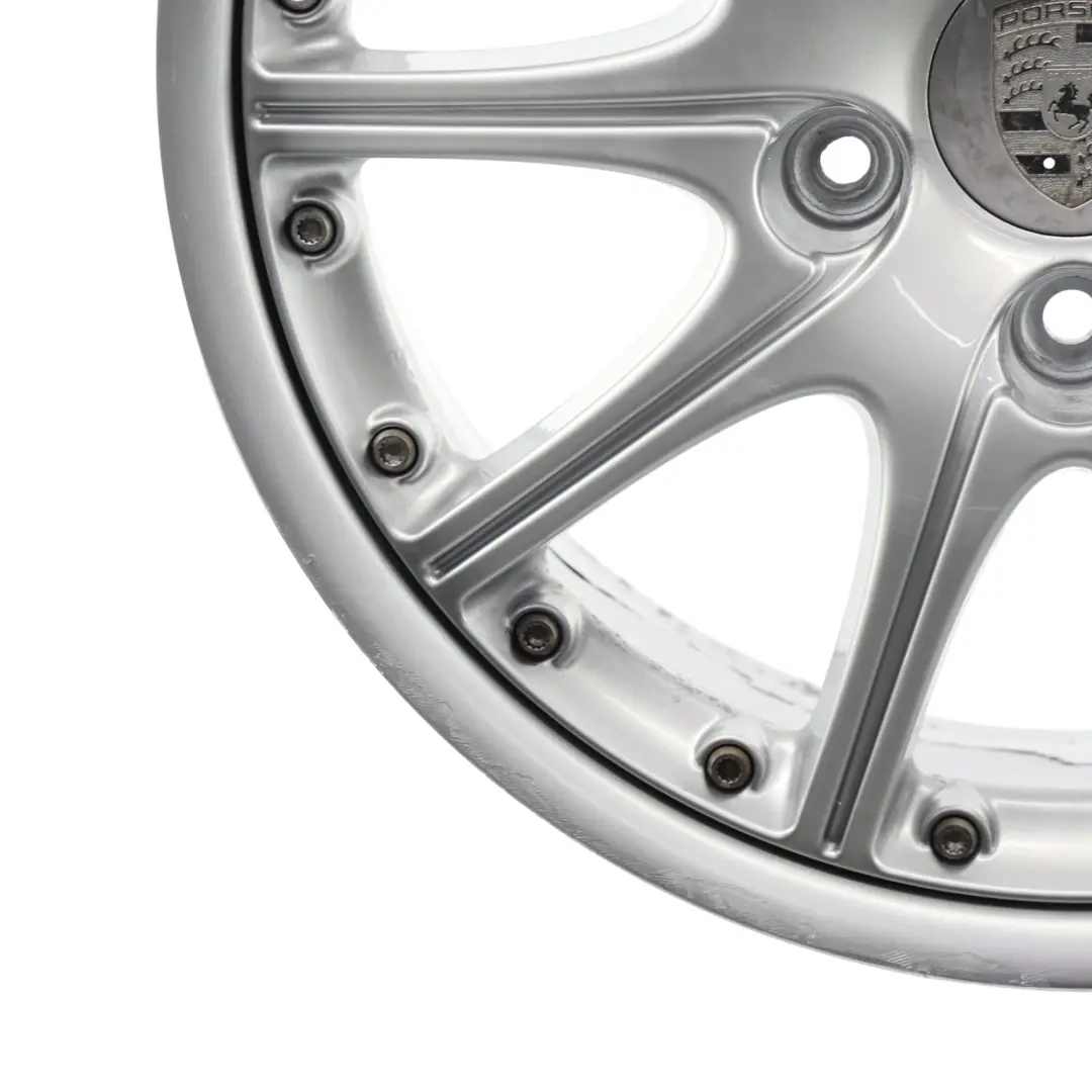 Felga Aluminiowa Srebrna 18" 7,5J ET:50 do Porsche Boxster 986 o numerze 99636213455 Porsche Boxster 986 Felga Aluminiowa Srebrna 18" 7,5J ET:50 - SKU 99636213455-1 - Numer Części 99636213455