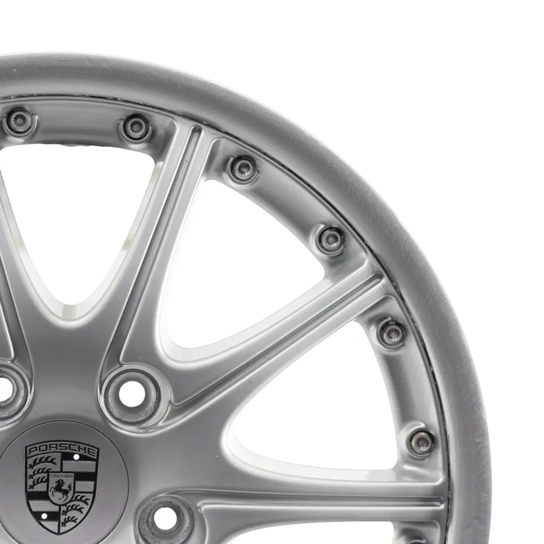 Llanta De Aleación Plata 18" 7,5J ET:50 para Porsche Boxster 986 con número de pieza 99636213455 Porsche Boxster 986 Llanta De Aleación Plata 18" 7,5J ET:50 - SKU 99636213455-2 - Número de pieza 99636213455
