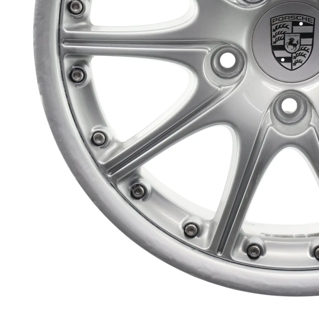 Felge Alufelge Silber 18" 7,5J ET:50 für Porsche Boxster 986 mit Teilenummer 99636213455 Porsche Boxster 986 Felge Alufelge Silber 18" 7,5J ET:50 - SKU 99636213455-2 - Teilenummer 99636213455