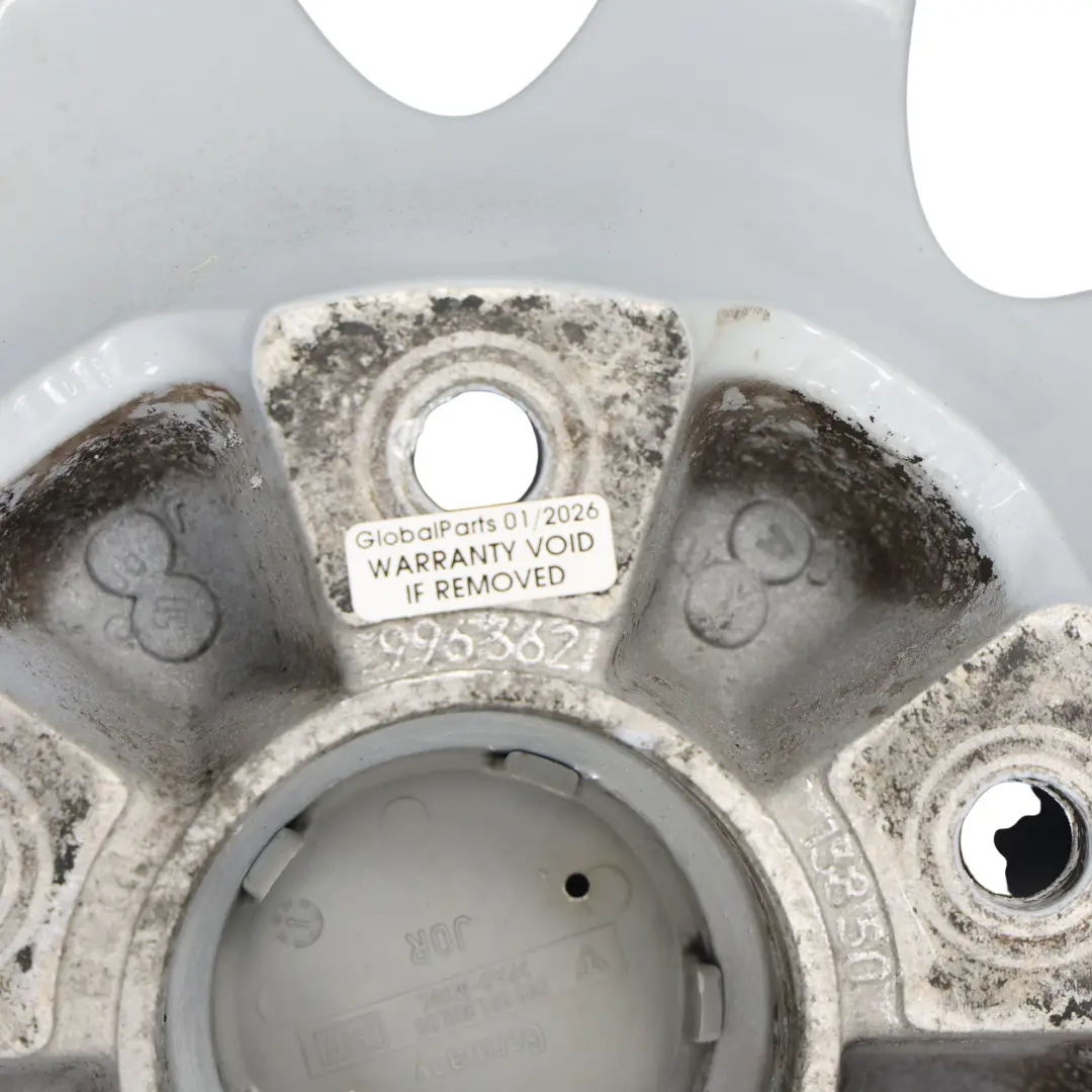 Cerchi In Lega Argento 18" 9J ET:52 99636213455 per Porsche Boxster 986 con numero di parte 99636213850 Porsche Boxster 986 Cerchi In Lega Argento 18" 9J ET:52 99636213455 - SKU 99636213850-1 - Numero di parte 99636213850