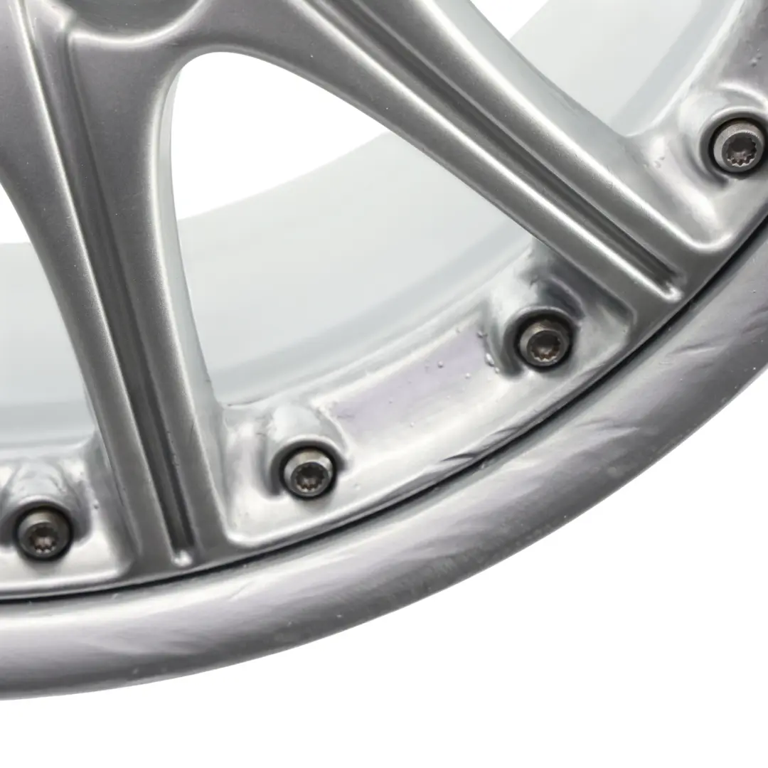 Jante Alliage Argentée 18" 9J ET:52 99636213455 pour Porsche Boxster 986 à propos du numéro de pièce 99636213850 Porsche Boxster 986 Jante Alliage Argentée 18" 9J ET:52 99636213455 - SKU 99636213850-1 - Numéro de pièce 99636213850