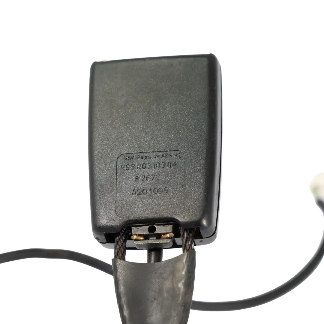 Zapinka Klamra Pasa Przód Strona Kierowcy 99680318308 do Porsche Boxster 986 o numerze 99680318304 Porsche Boxster 986 Zapinka Klamra Pasa Przód Strona Kierowcy 99680318308 - SKU 99680318304 - Numer Części 99680318304