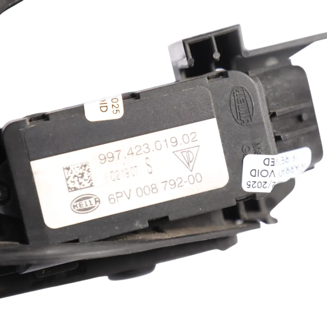 987C Throttle Pedal Accelerator Gas Assembly Unit to Porsche Cayman with Part number 99742301902 Porsche Cayman 987C Throttle Pedal Accelerator Gas Assembly Unit - SKU 99742301902 - Part number 99742301902