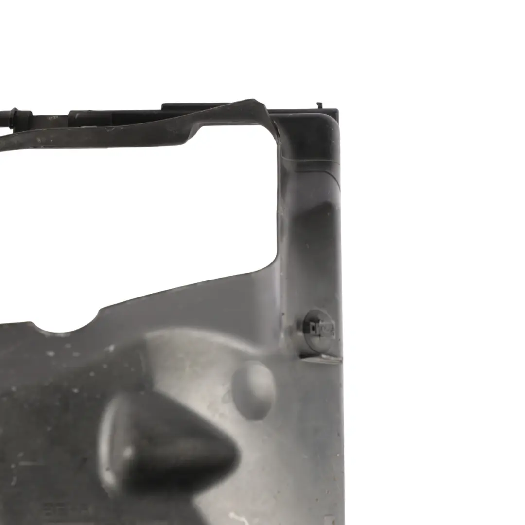 987C Lufteinlass Kanal Vorne Unten Links für Porsche Cayman mit Teilenummer 99757534100 Porsche Cayman 987C Lufteinlass Kanal Vorne Unten Links - SKU 99757534100 - Teilenummer 99757534100