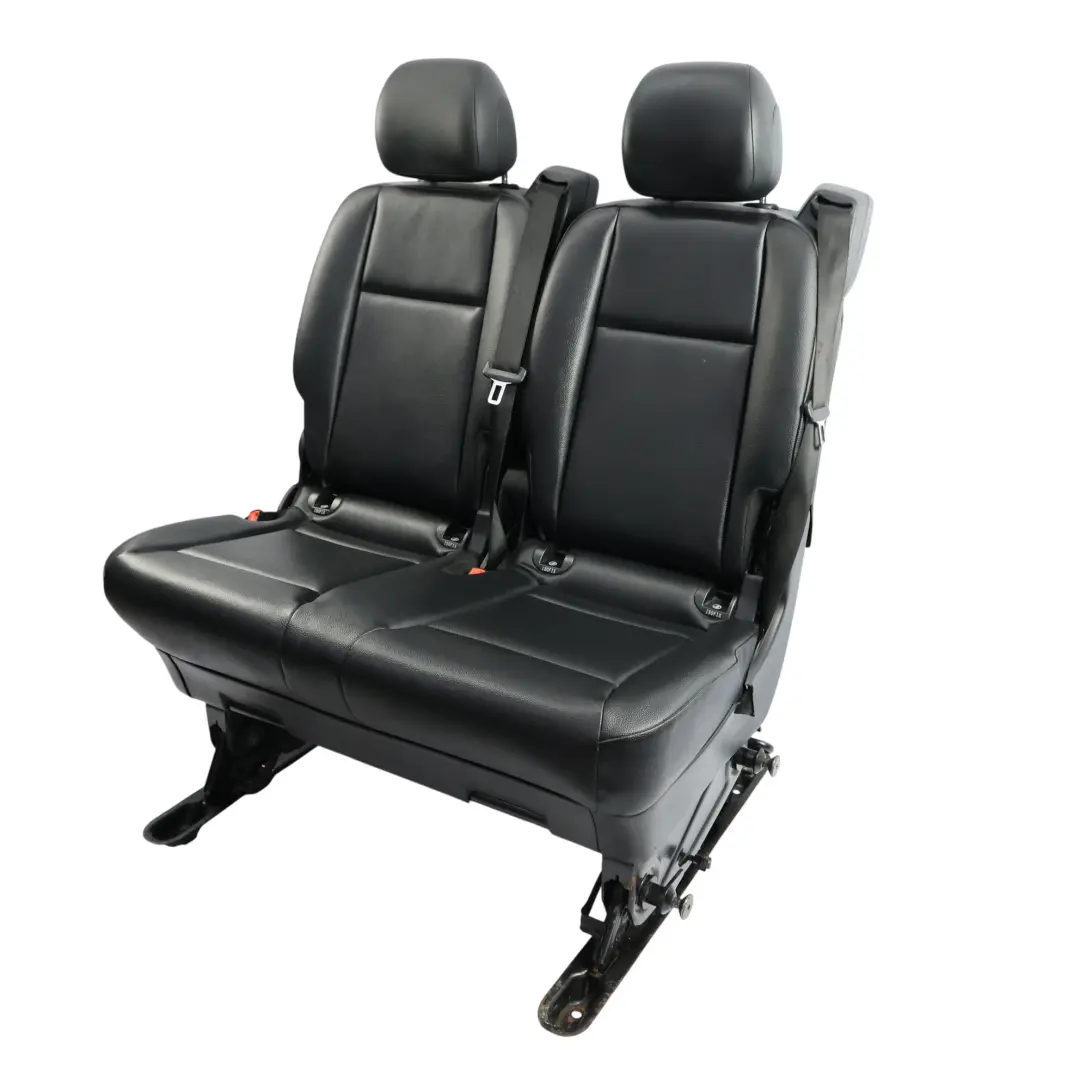 Asiento Trasero Mercedes W639 Viano Doble Derecha Primera Fila Cuero Negro para con número de pieza A0009400631 Asiento Trasero Mercedes W639 Viano Doble Derecha Primera Fila Cuero Negro - SKU A0009400631 - Número de pieza A0009400631
