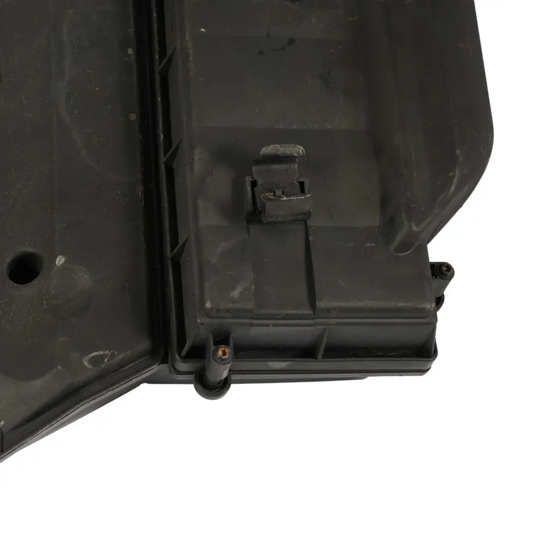 Luftfilter Gehäuse Motordeckel M112 Benziner A1120940004 für Mercedes W203 W211 mit Teilenummer A1120901101 Mercedes W203 W211 Luftfilter Gehäuse Motordeckel M112 Benziner A1120940004 - SKU A1120901101-1 - Teilenummer A1120901101