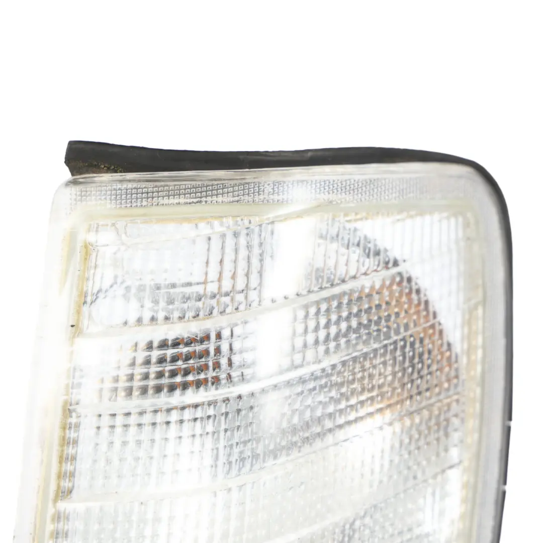 Lampeggiatore Luce Indicatore Direzione Anteriore per Mercedes S124 con numero di parte A1248260843 Mercedes S124 Lampeggiatore Luce Indicatore Direzione Anteriore - SKU A1248260843 - Numero di parte A1248260843