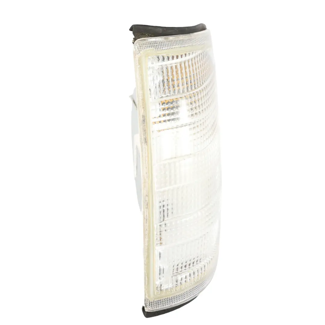 Mercedes S124 Intermitente Luz Delantera Derecha - SKU A1248260843 - Número de pieza A1248260843